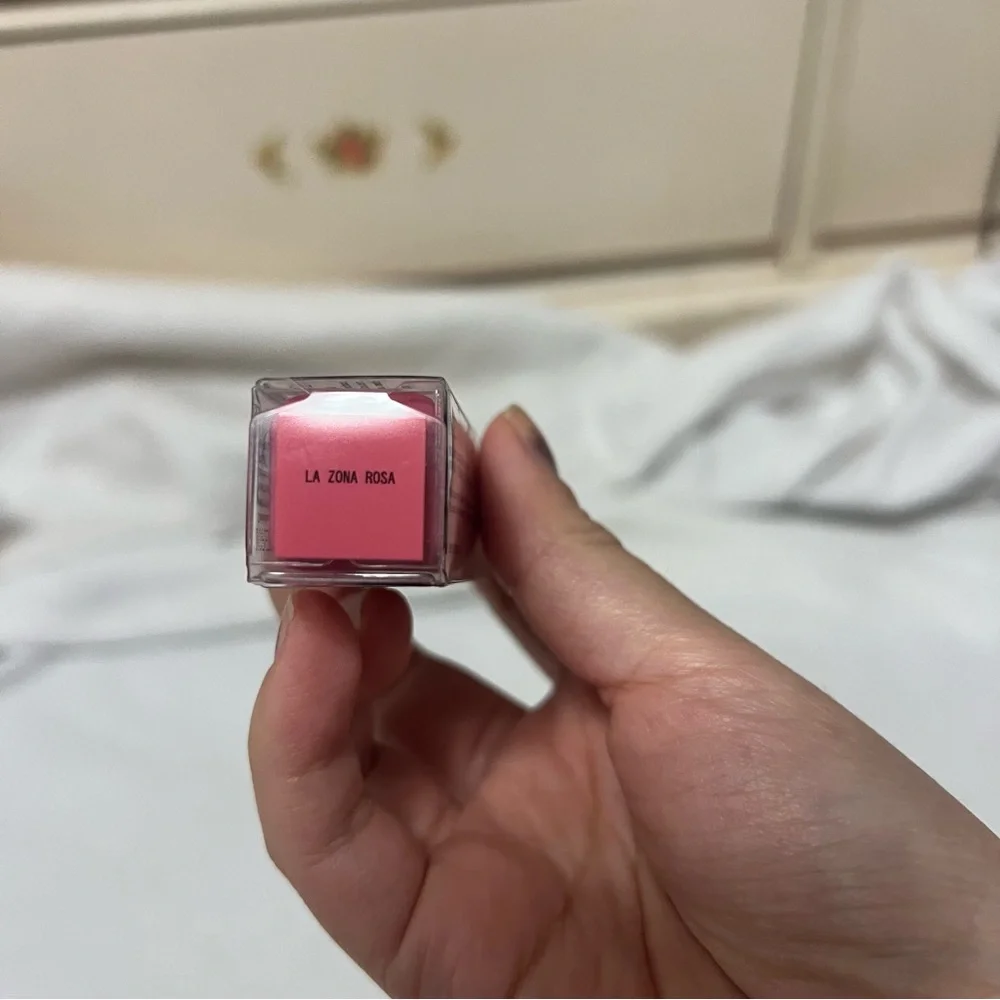 About Face by Halsey Matte Fluid Eye Paint Eyeshadow In La Zona Rosa June sale